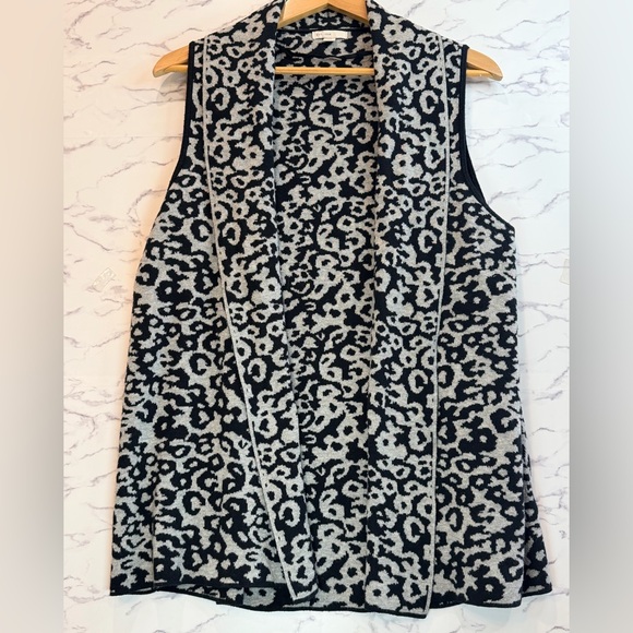 Cato Leopard Print Sleeveless Black and Gray Sweater Vest XL - Picture 7 of 7